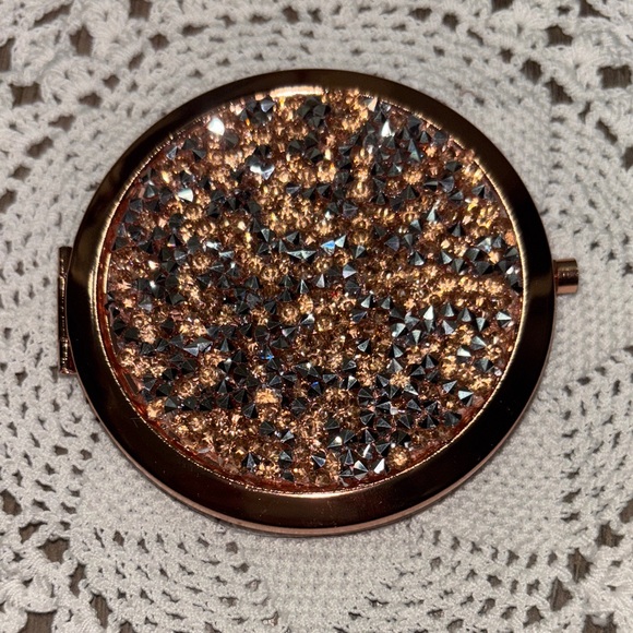 Sparkling Compact Mirror - Picture 5 of 6
